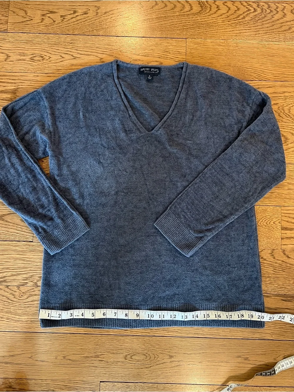 Barefoot Dreams Blue Gray V-Neck Sweater Size Small